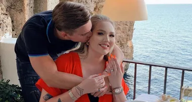 Beauty YouTuber NikkiTutorials is engaged!