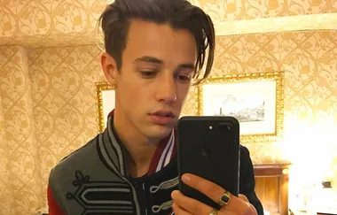 Cameron Dallas Has Peroxide Blonde Justin Bieber Hair And The Internet Is Confused