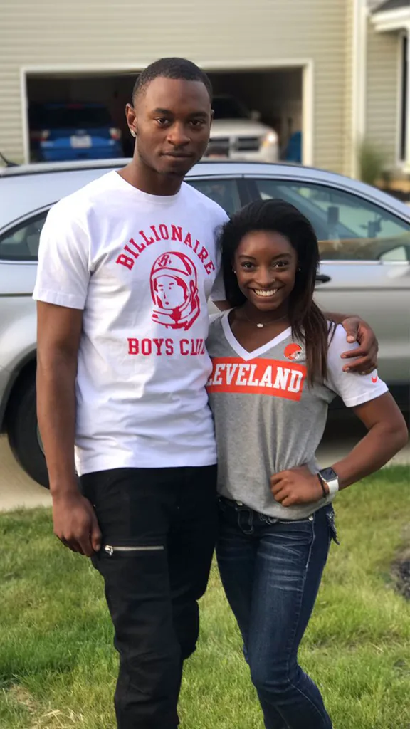 TevinBiles-ThomaswithhissisterSimoneBiles.