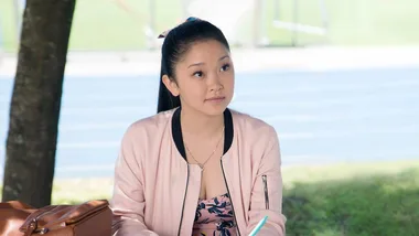 Lana Condor shares behind the scenes pic of TATBILB and our hearts can’t take it