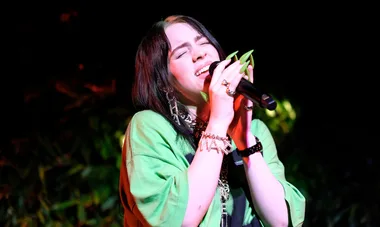 There is a nuts fan theory that Billie Eilish is in the “Illuminati”