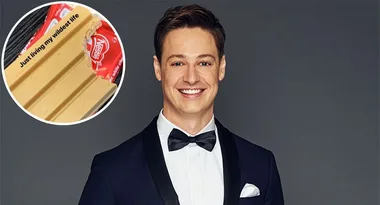 FYI: Matt Agnew eats Kit Kats like a maniac