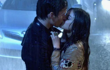 #Ezria just had the cutest reunion ever and prepare to cry