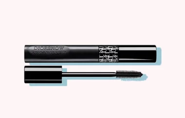 This New Mascara Has The Most GENIUS Hack Built Into It