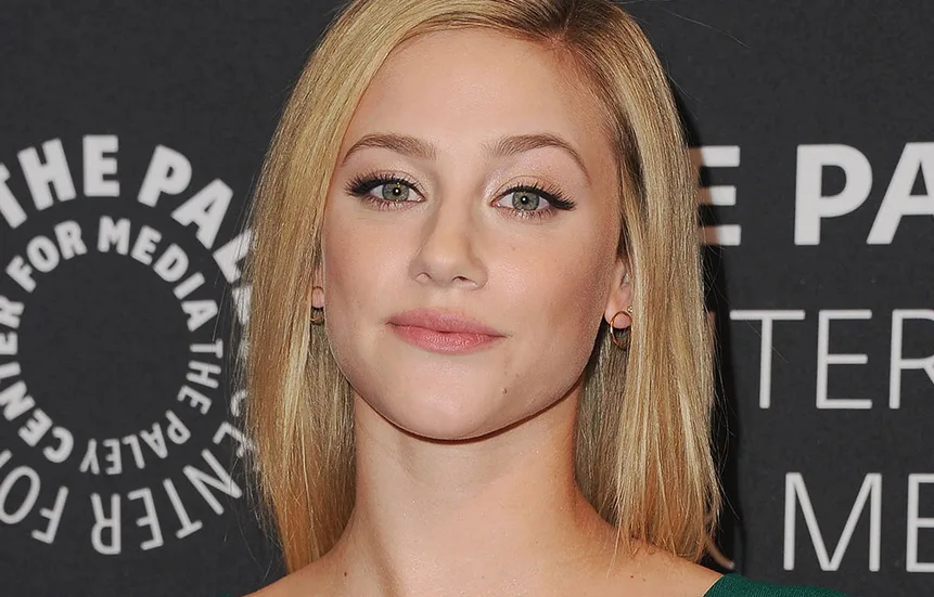 Lili Reinhart therapy for anxiety and depression Girlfriend