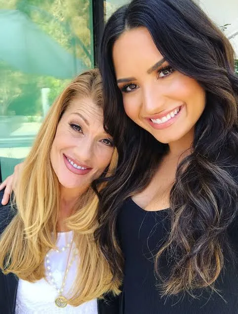demi
