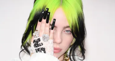 We need to discuss Billie Eilish rocking head-to-toe Chanel at the Oscars like rn!