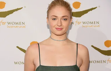 Sophie Turner just COMPLETELY changed her hair