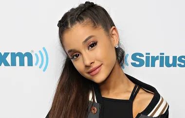 Have You Seen Ariana Grande’s Real Hair?!