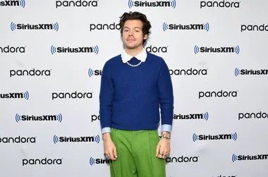 Harry Styles releases ‘Stay Home’ T-shirts for COVID-19 relief