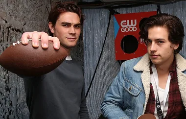 THIS Is How Cole Sprouse Prepares For Shirtless ‘Riverdale’ Scenes