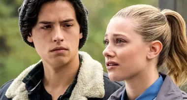 Did ‘Riverdale’s’ Skeet Ulrich just confirm that Cole Sprouse & Lili Reinhart broke up?
