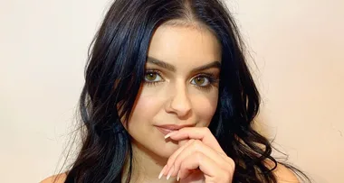 Ariel Winter just went platinum blonde and looks like she’s from ‘Game of Thrones’