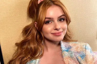 Ariel Winter just ditched black hair and now she’s going makeup free