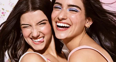 Charli and Dixie D’Amelio are launching their own Morphe makeup line