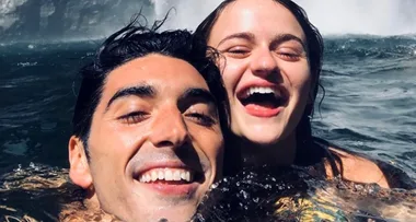 Joey King and Taylor Zakhar Perez are holidaying together so maybe they are dating after all!