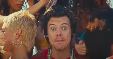 Harry Styles just got his first number one on the Billboard Charts and his fans are losing it