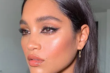 The Best Liquid Illuminators For Glossy Skin