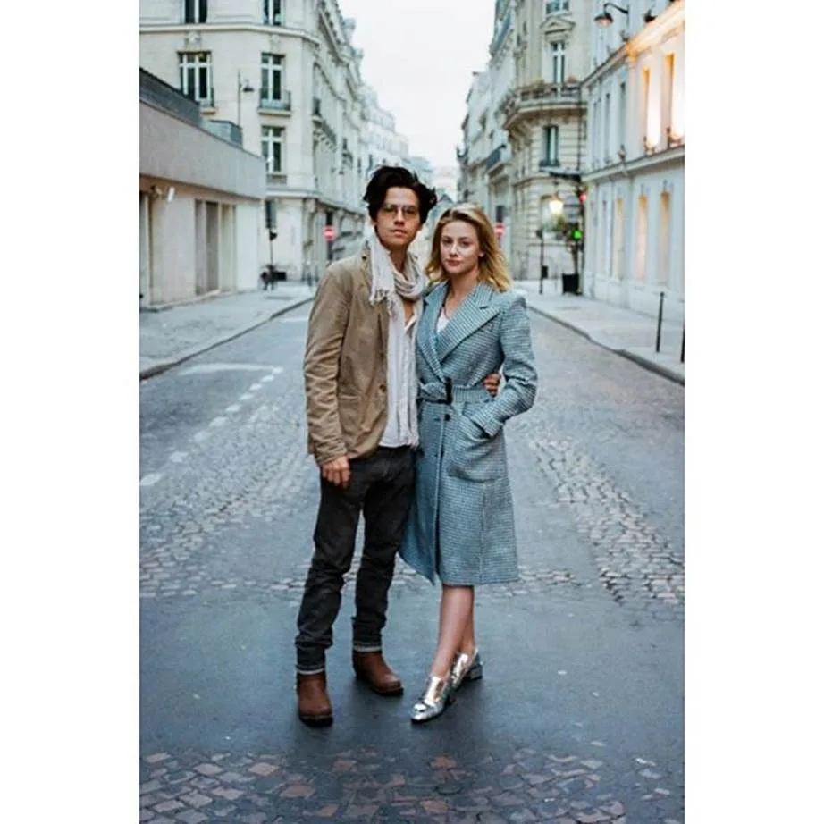 Cole Sprouse Lili Reinhart