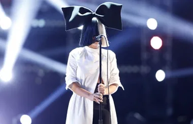 ALERT: Sia Hints At An Upcoming Australian Tour