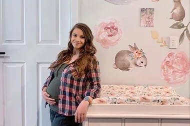 Bindi Irwin Shares An Adorable Pregnancy Update With Fans