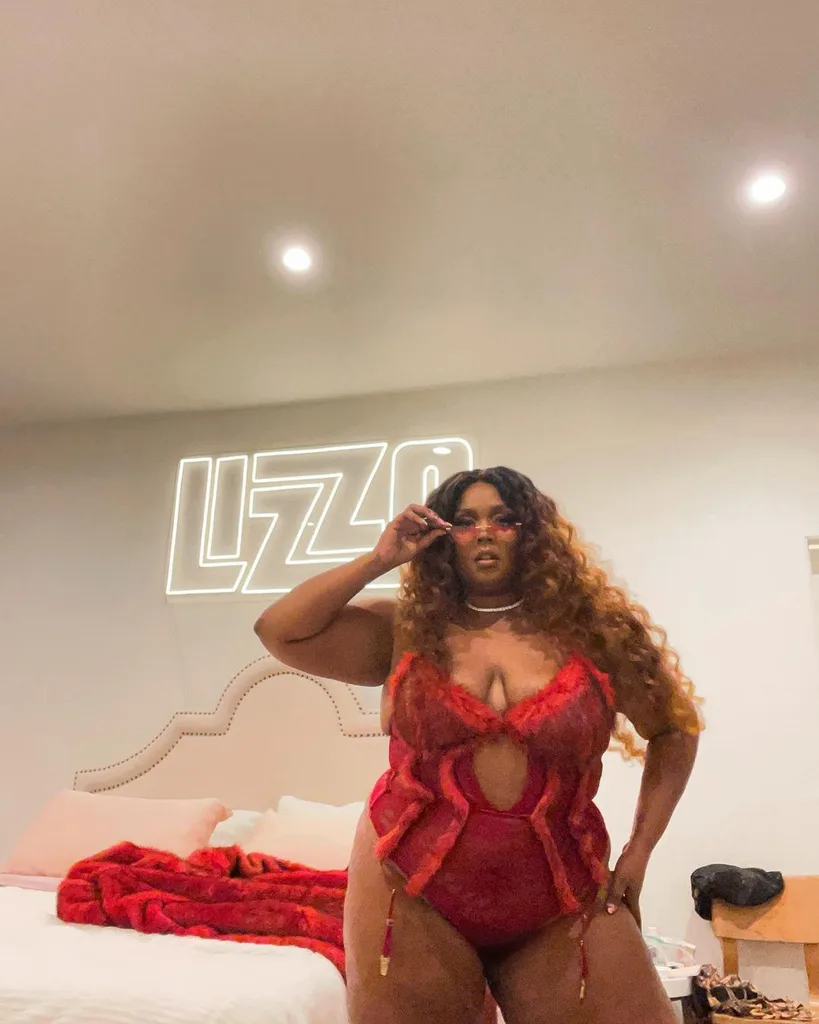 Lizzo in her incredible romantic Valentine red outfit.