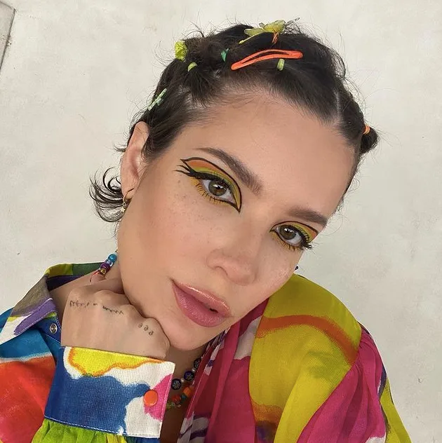 HALSEY-MAKEUP