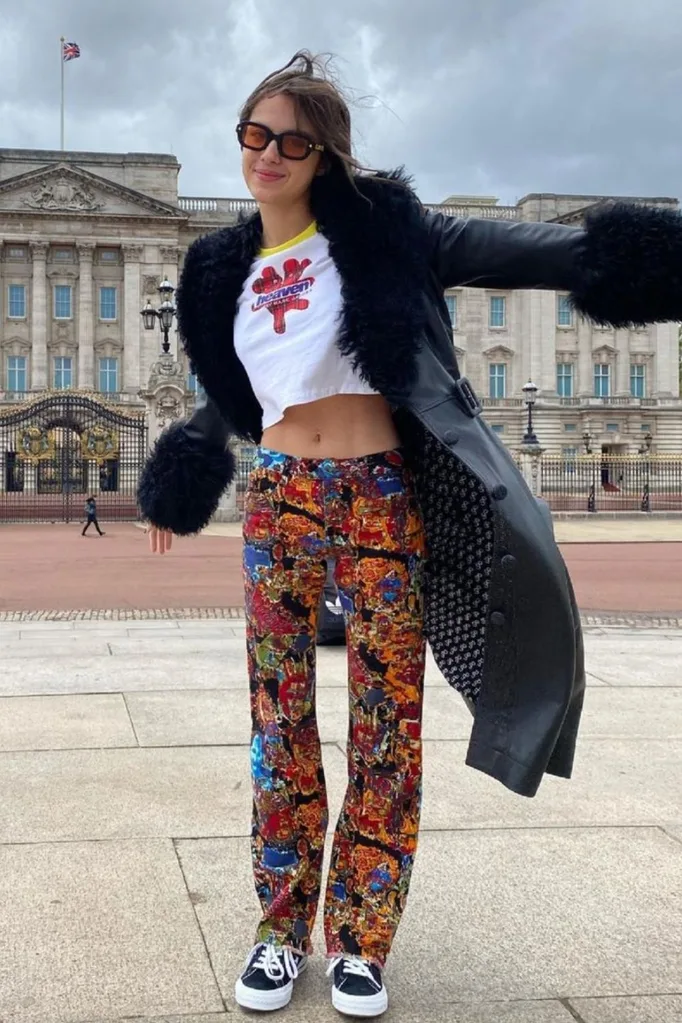 olivia-rodrigo-buckingham-palace