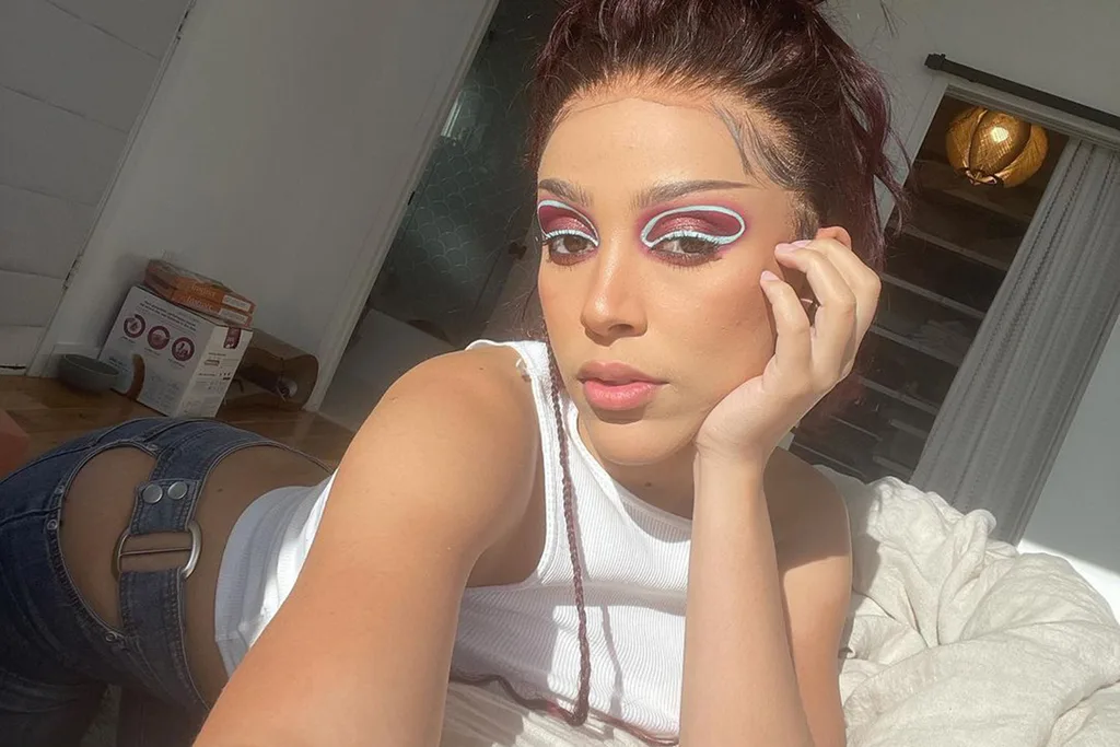 doja-cat-makeup