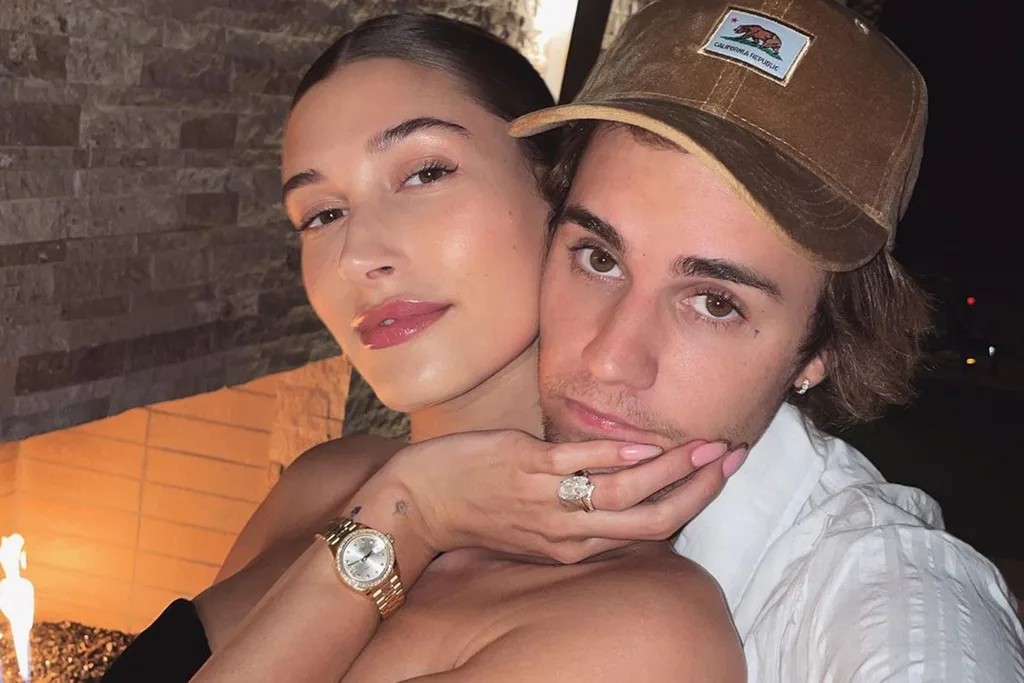 hailey-bieber-lipgloss