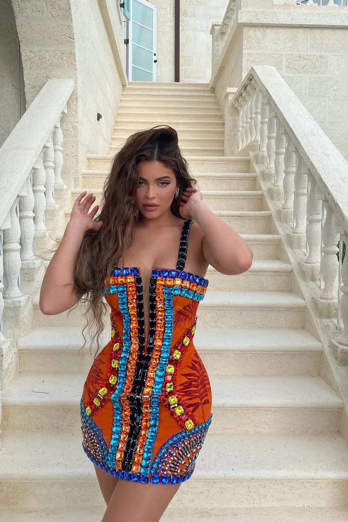 kylie-jenner-balmain-dress
