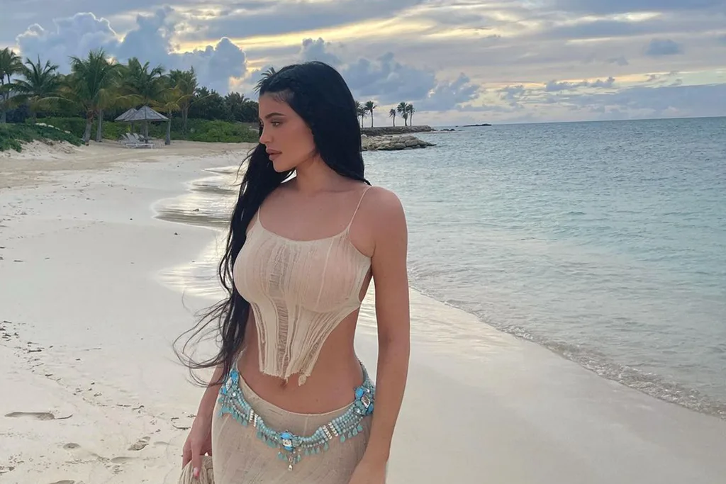 kylie-beach