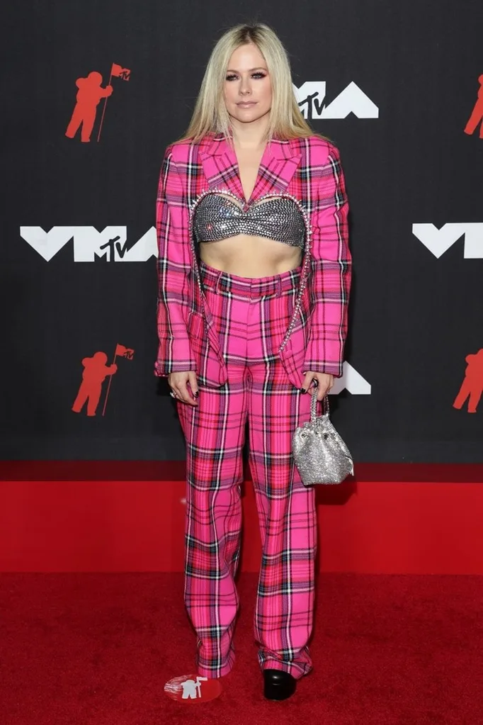 avril-lavigne-vmas-2021