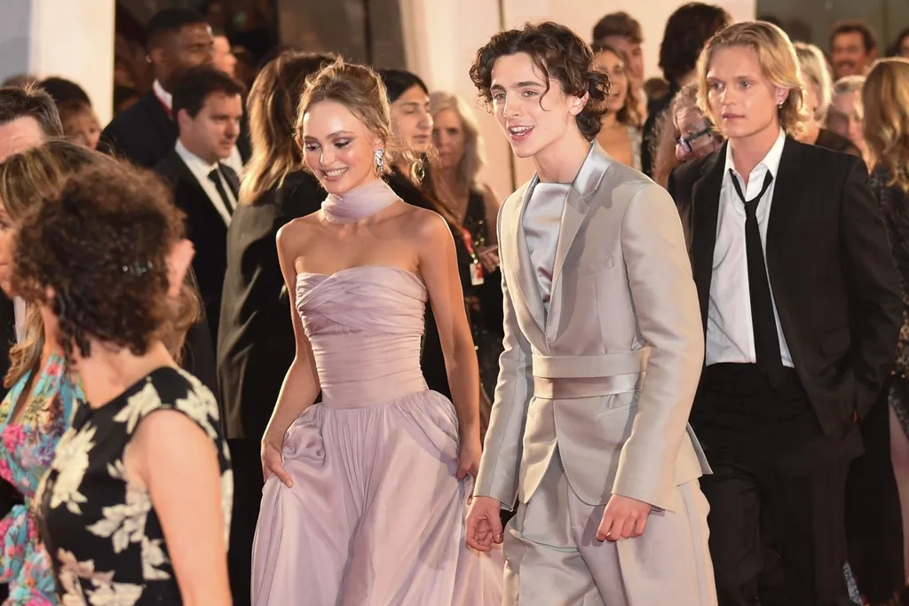 timothee-chalamet-lily-rose-depp