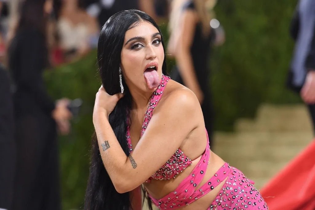 lourdes-leon-2021-met-gala