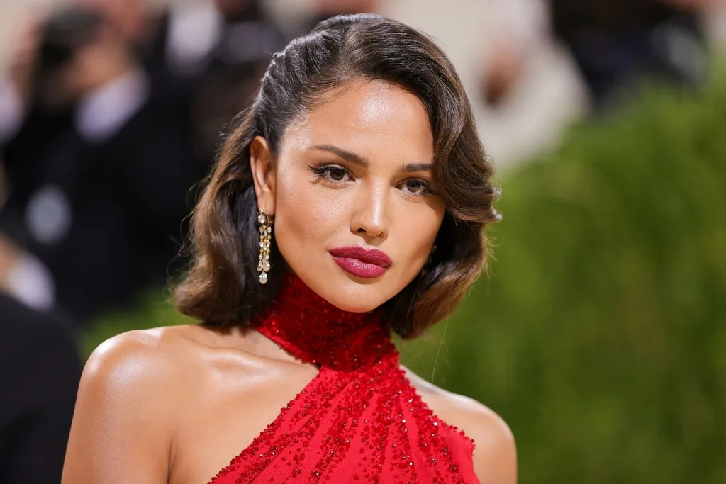 eiza-gonzalez-met-gala-2021