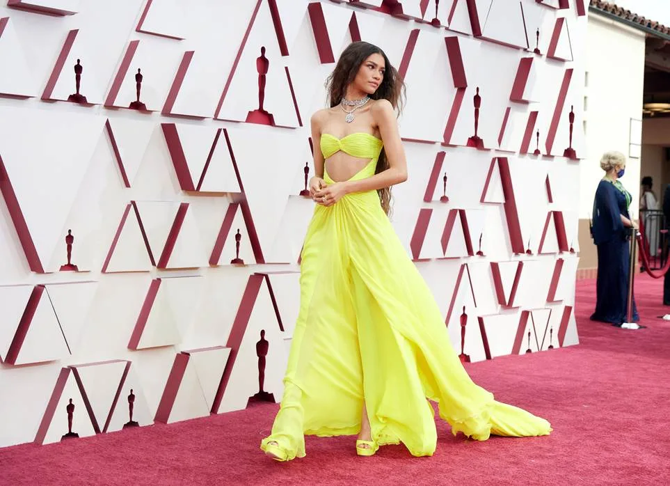 zendaya-yellow-dress