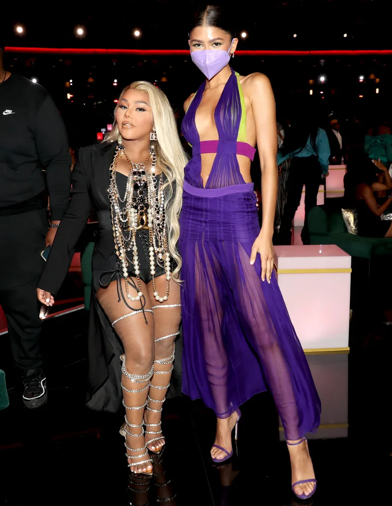 zendaya-purple-dress