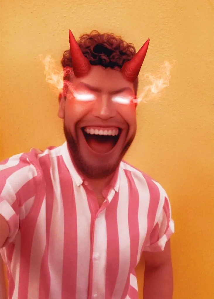 snapchat-filter-devilish-smile