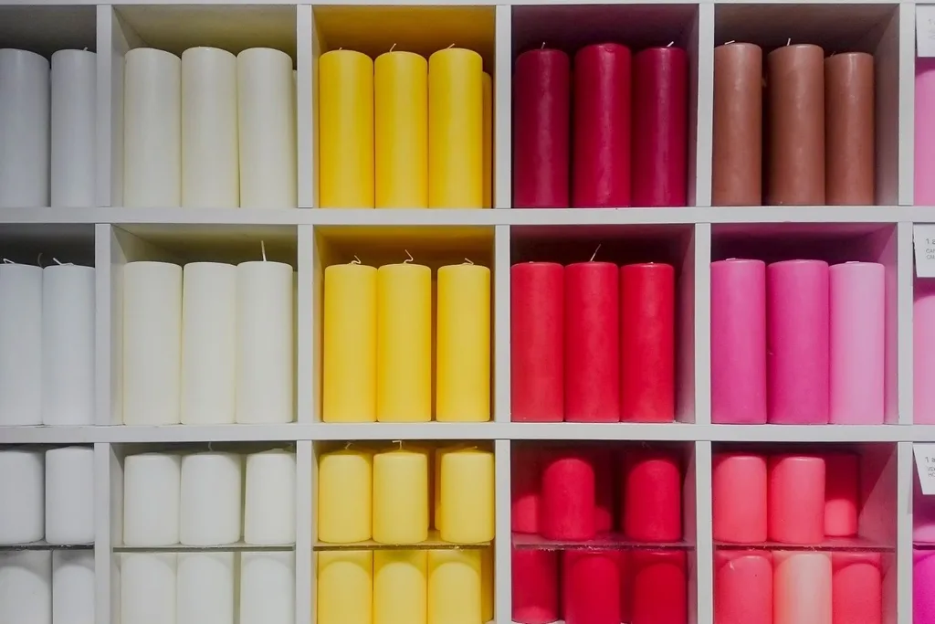 scented-candle-colourblock-shelf