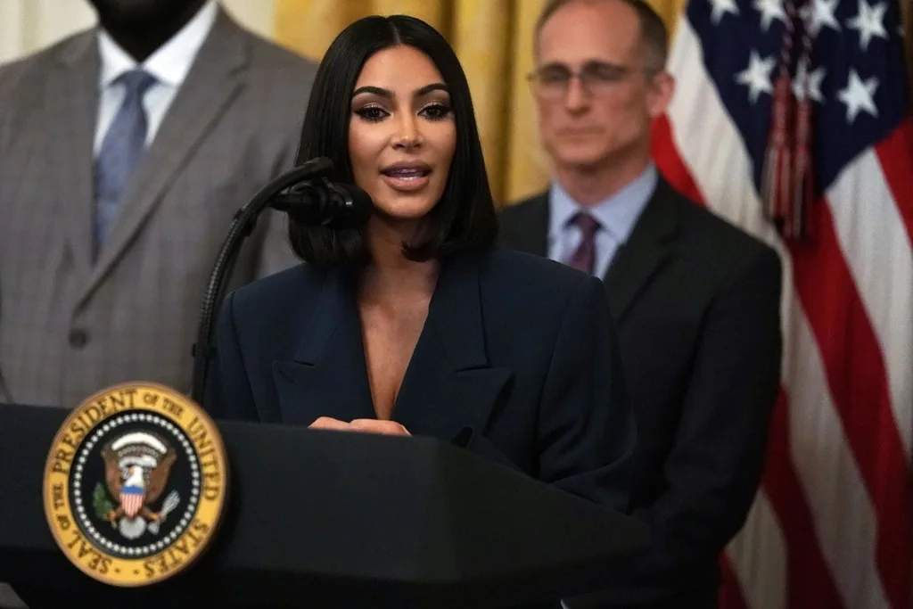 kim-kardashian-law-degree