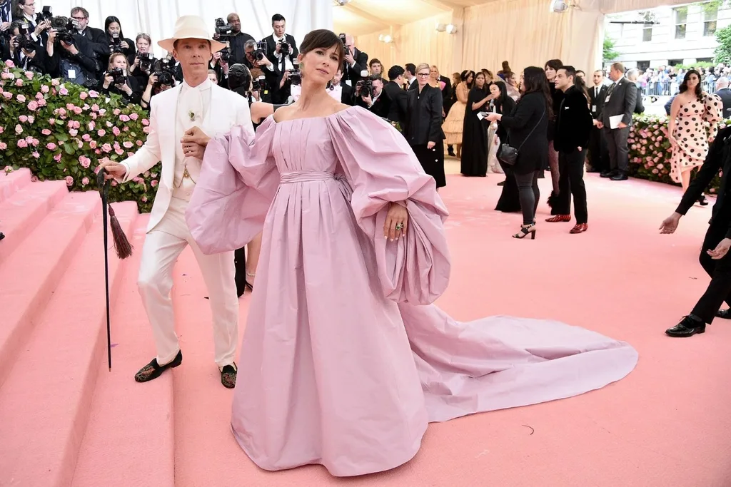 benedict-cumberbatch-sophie-hunter-met-gala