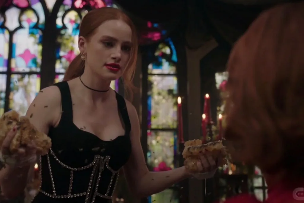 riverdale-cheryl-blossom-bees
