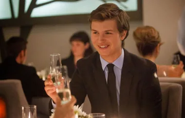 EMERGENCY: Your First Date Is FAILING So What Do You Do?!