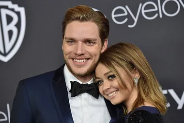 Sarah Hyland Slammed By Fans For Not Giving Her Ex Dominic Sherwood A Shoutout