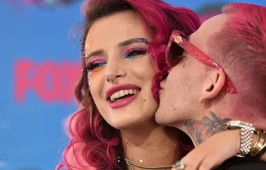 It Looks Like Bella Thorne And Blackbear Are Going Through One Helluva Nasty Break Up
