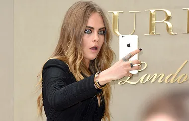 Makeup Lovers Are High-Key Freaking Out About The iPhone X