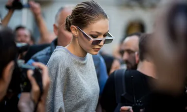 Gigi Hadid Ripped Her Pants At Milan Fashion Week And We’re Legit Screaming For Her