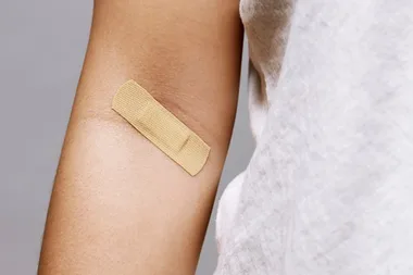 Turns Out We’ve Been Putting Band-Aids On Wrong This Entire Time