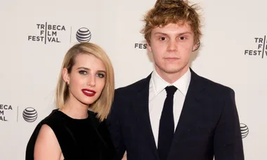 FYI: Emma Roberts And Evan Peters Are ‘Still Very Much Together’